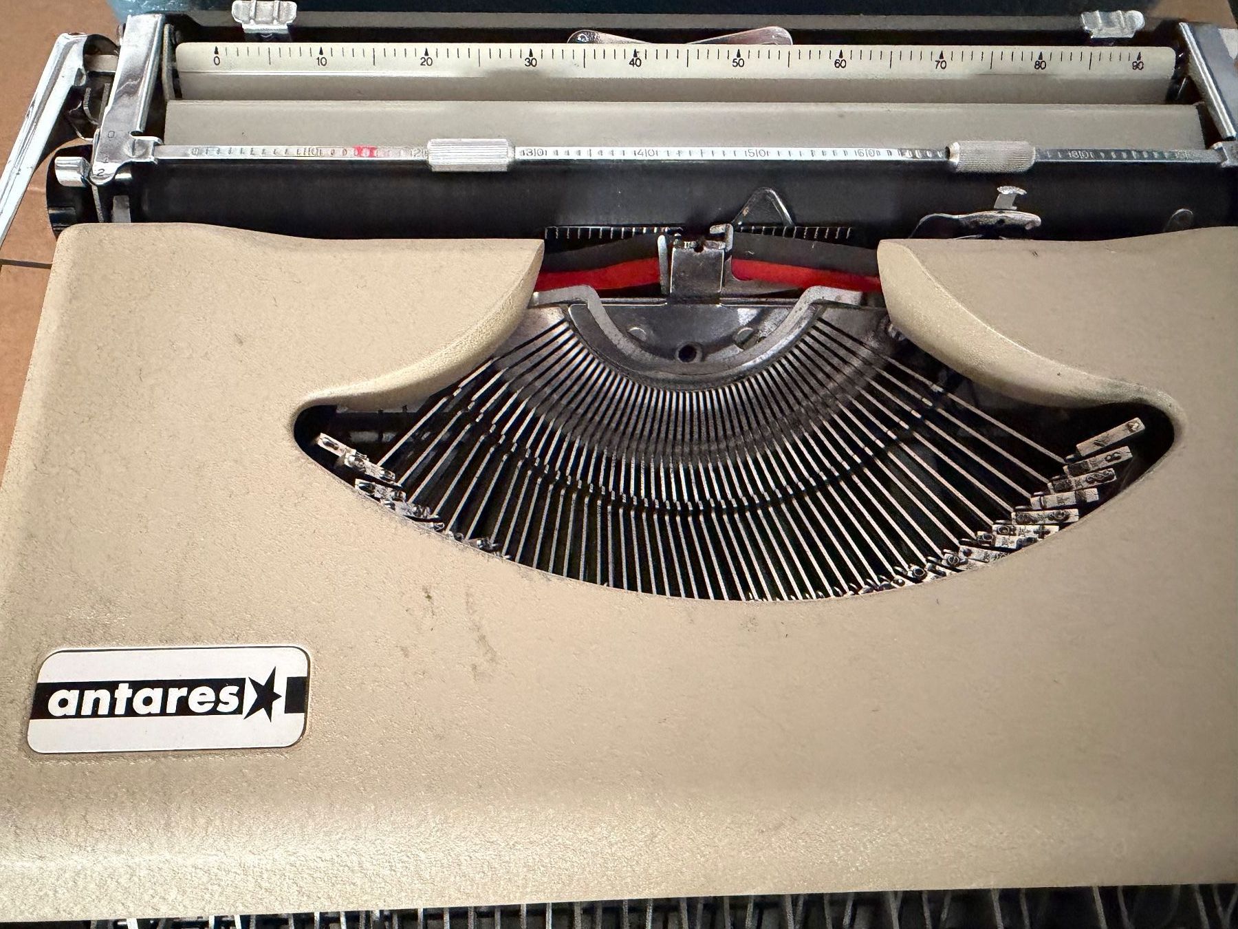 Macchine da scrivere: Schreibmaschine Antares – Usato da Trimbach venduto da jaeggpa1 1