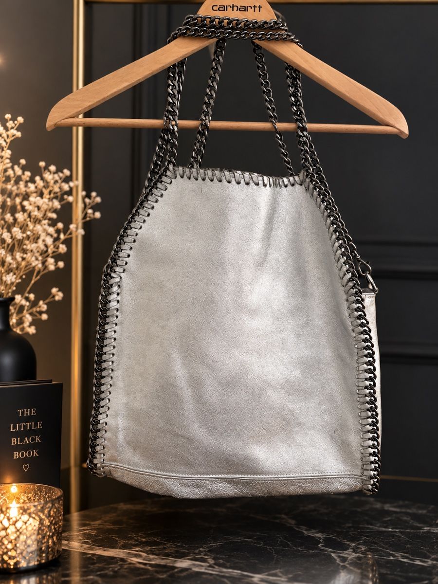 Taschen für Damen: Tasche silberfarben Leder – Gebraucht aus Bützberg von dan_jhn9