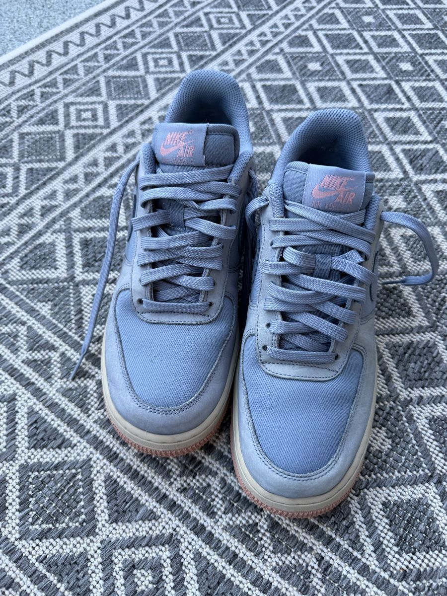 Nike Scarpe da uomo: Nike Air Force 1 – Usato da Oberengstringen venduto da eng_tc96