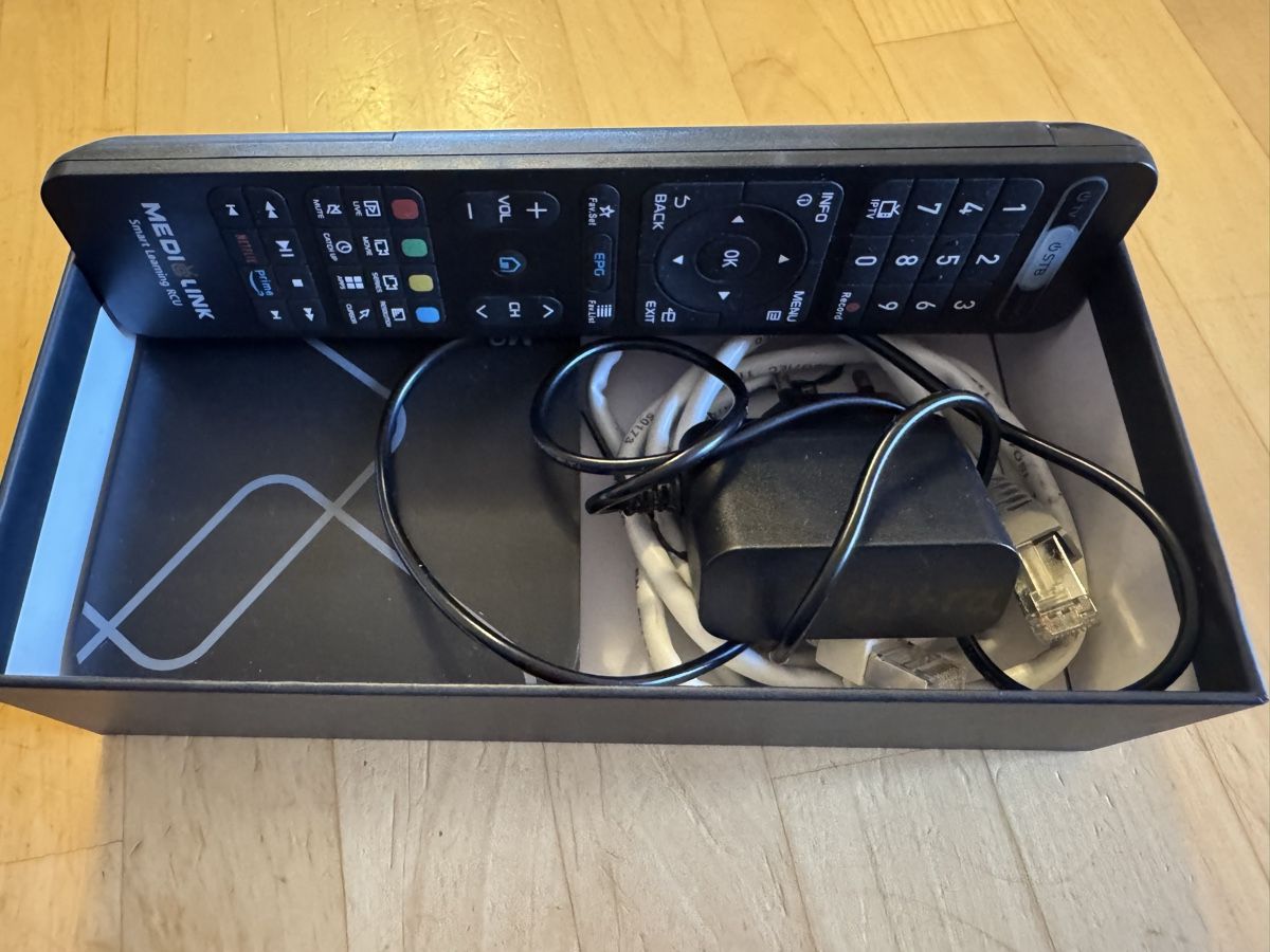 Lettore multimediale & Streamer: M9 Ultra 8K UHD Media Streamer 5G Android, IPTV – Nuovo (secondo la descrizione) da Pfäffikon ZH venduto da Tetu.33 1