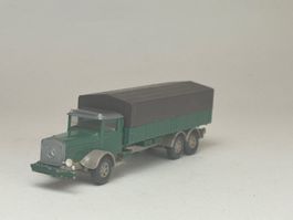 GB- Wiking Mercedes L 10000 grün Bastelmodell