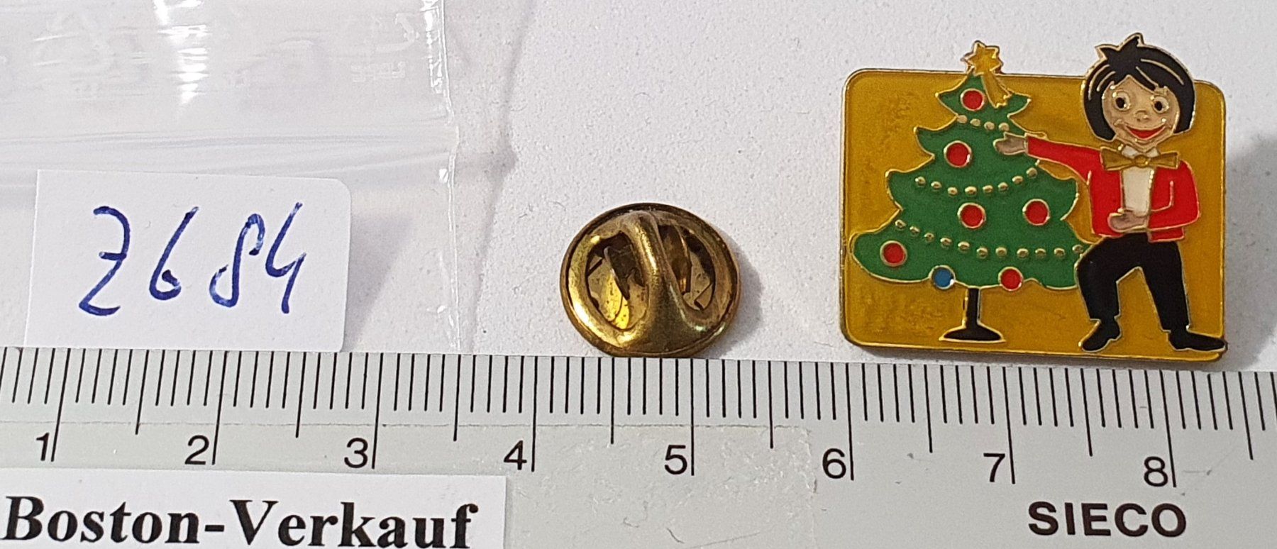 Placchette & Badge: Z684 - Pin Weihnachtsbaum mit Mann Junge Knabe – Usato da Reinach BL venduto da Boston-Verkauf 1