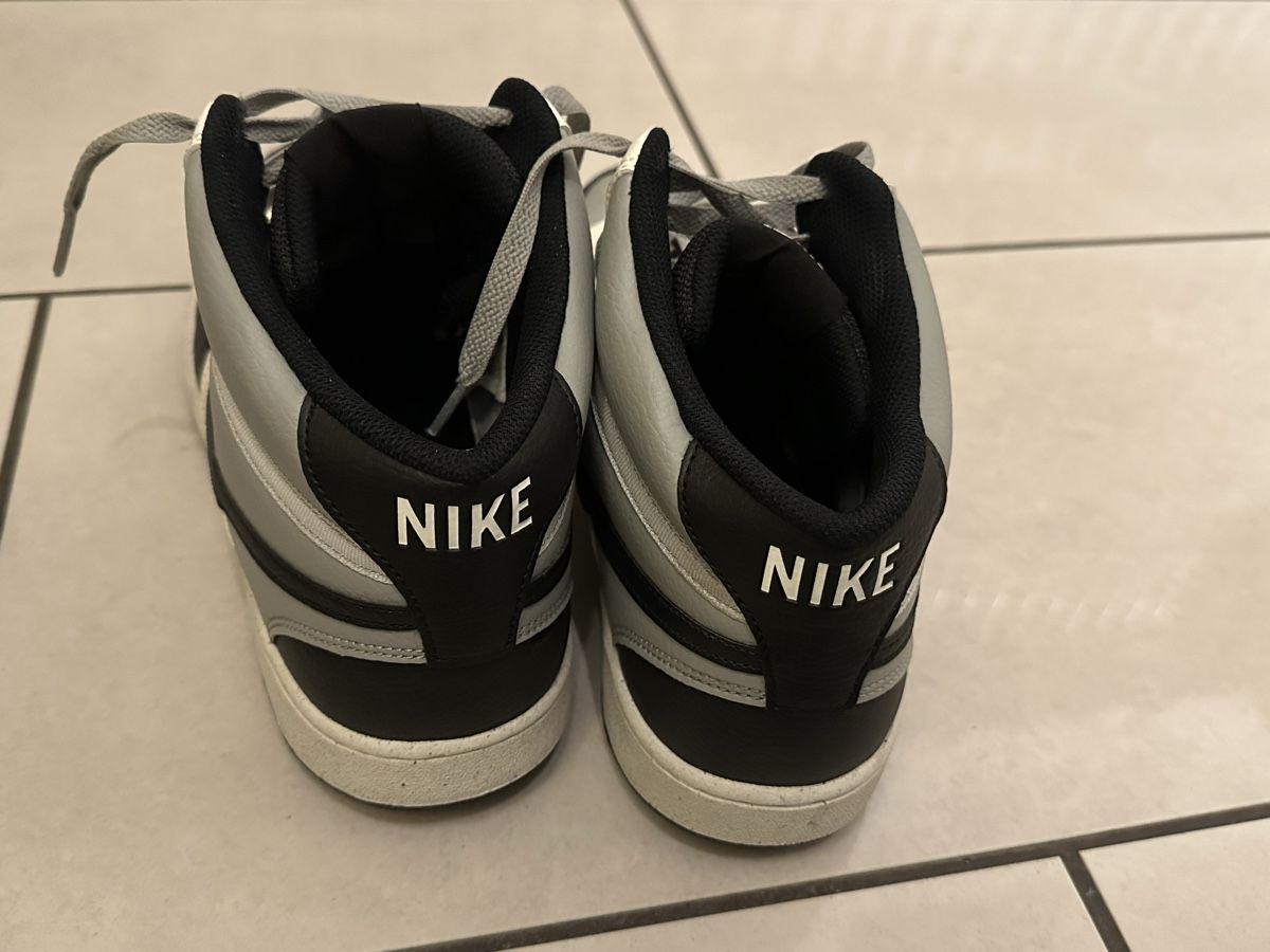 Nike Scarpe da uomo: Nike Schuhe Neuwertig Gr 46 – Usato da Deitingen venduto da Himhip 1