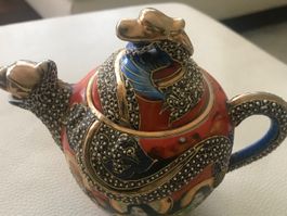 Vintage  Teekanne,  Design mit Drachenfigur