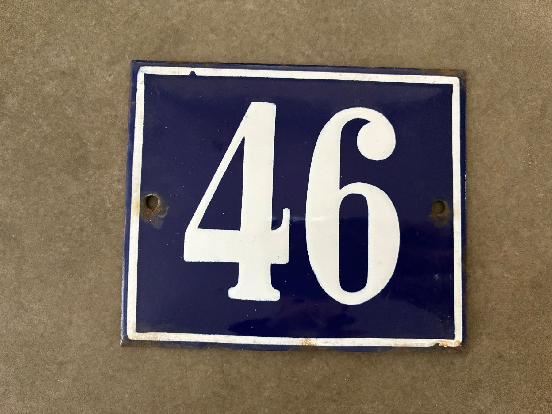 Insegne: Altes Emailschild Hausnummer 46 – Usato da Steffisburg venduto da Reitschel5 1