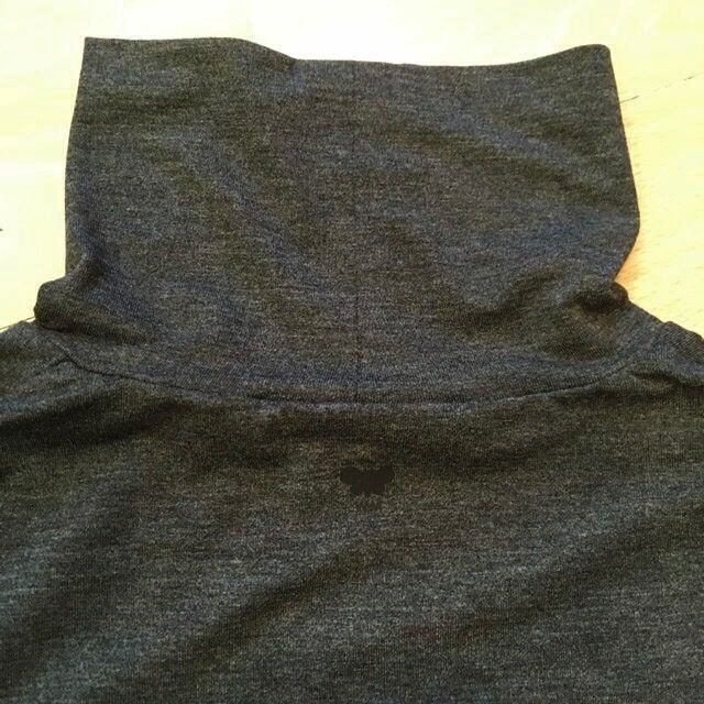 Max Mara Maglioni & Felpe: Max Mara Weekend Rollkragen Pulli MULTIF Viscose grau Gr L – Nuovo e nell'imballaggio originale da Zürich venduto da rar_b2y9 1