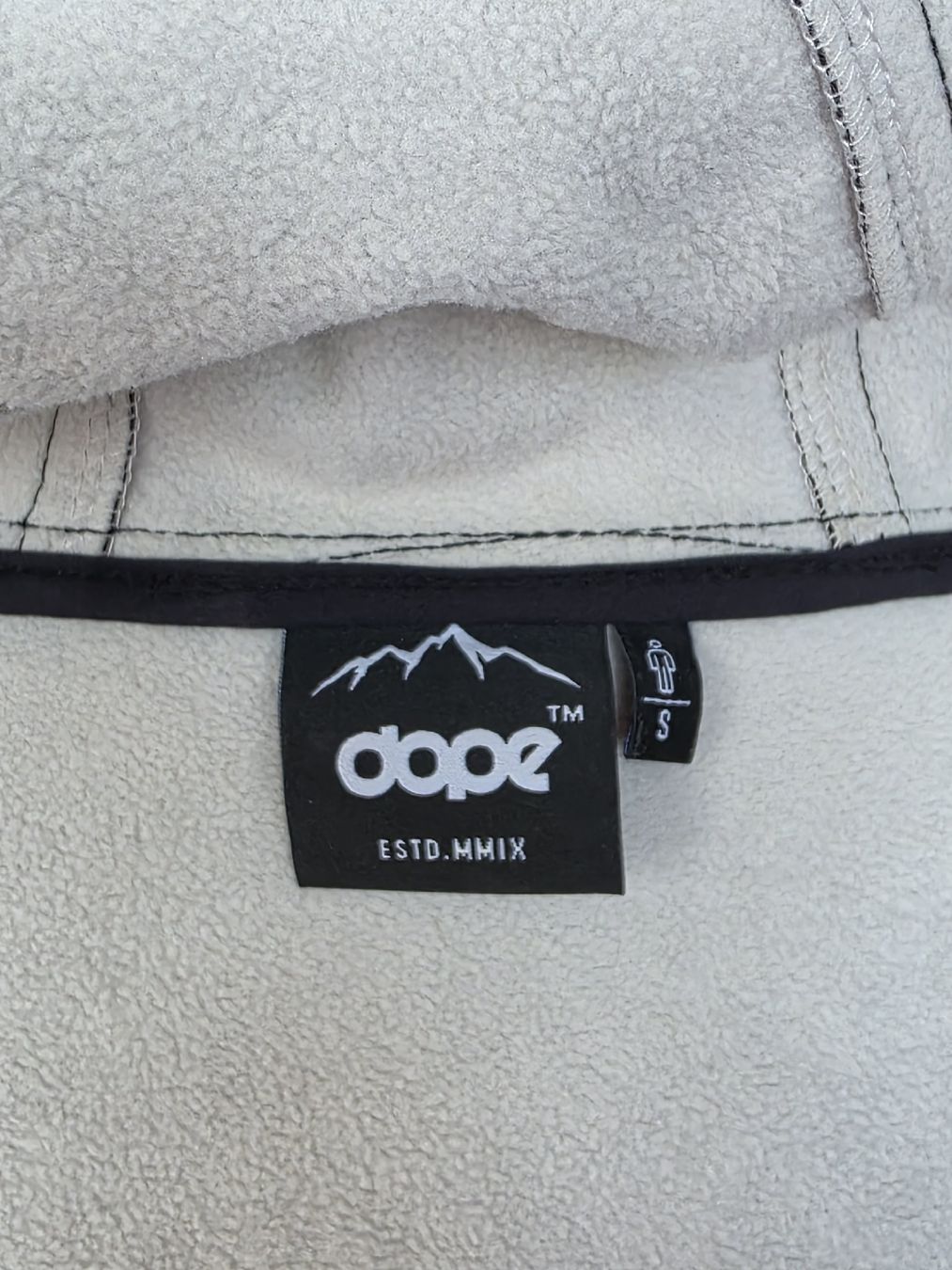 Dope Vestes: Skijacke Damen-DOPE – Neuf (Voir description) à Pfäffikon SZ par hrs_k2tn 1