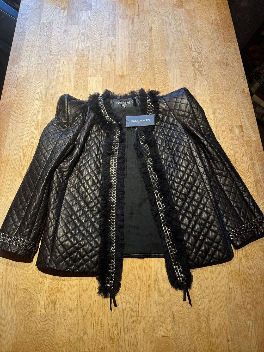 Balmain Giacche: Balmain Quilted Lambskin Leather Jacket – Nuovo e nell'imballaggio originale da Grund b. Gstaad venduto da ReLuxe 1