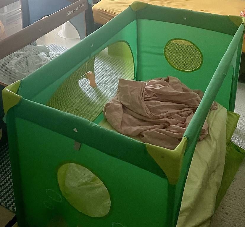 Betten: Kinderbett Reisebett – Gebraucht aus Zürich von lapardus