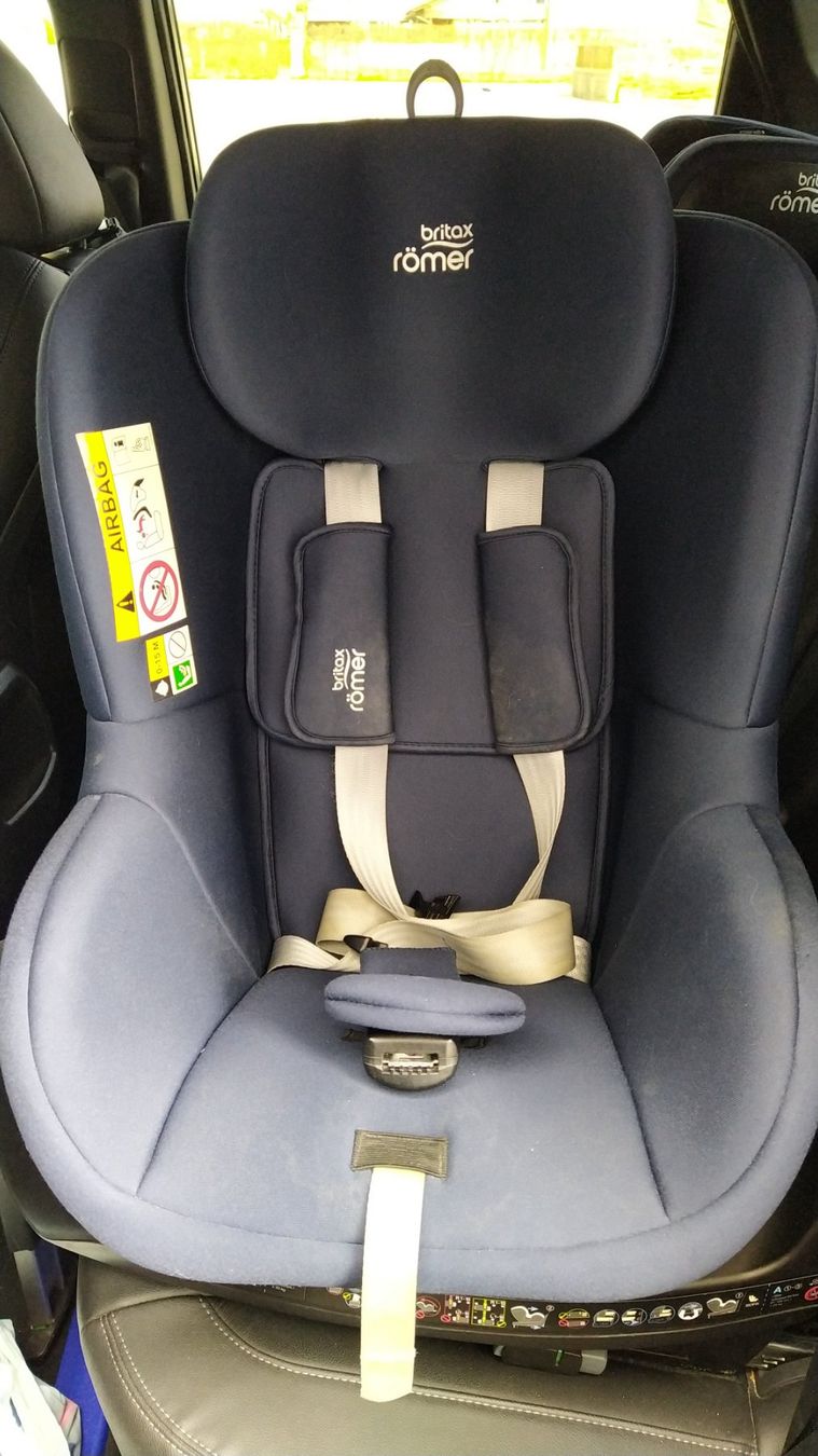 Britax Römer Seggiolini per auto: Britax Römer Dualfix M Plus – Usato da Kappel SO venduto da teiger83