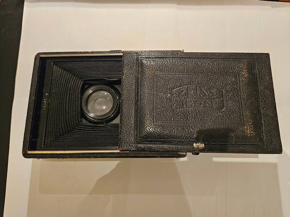 Fotocamera: Zeiss Ikon Plattenkamera – Usato da Buchs venduto da Barley