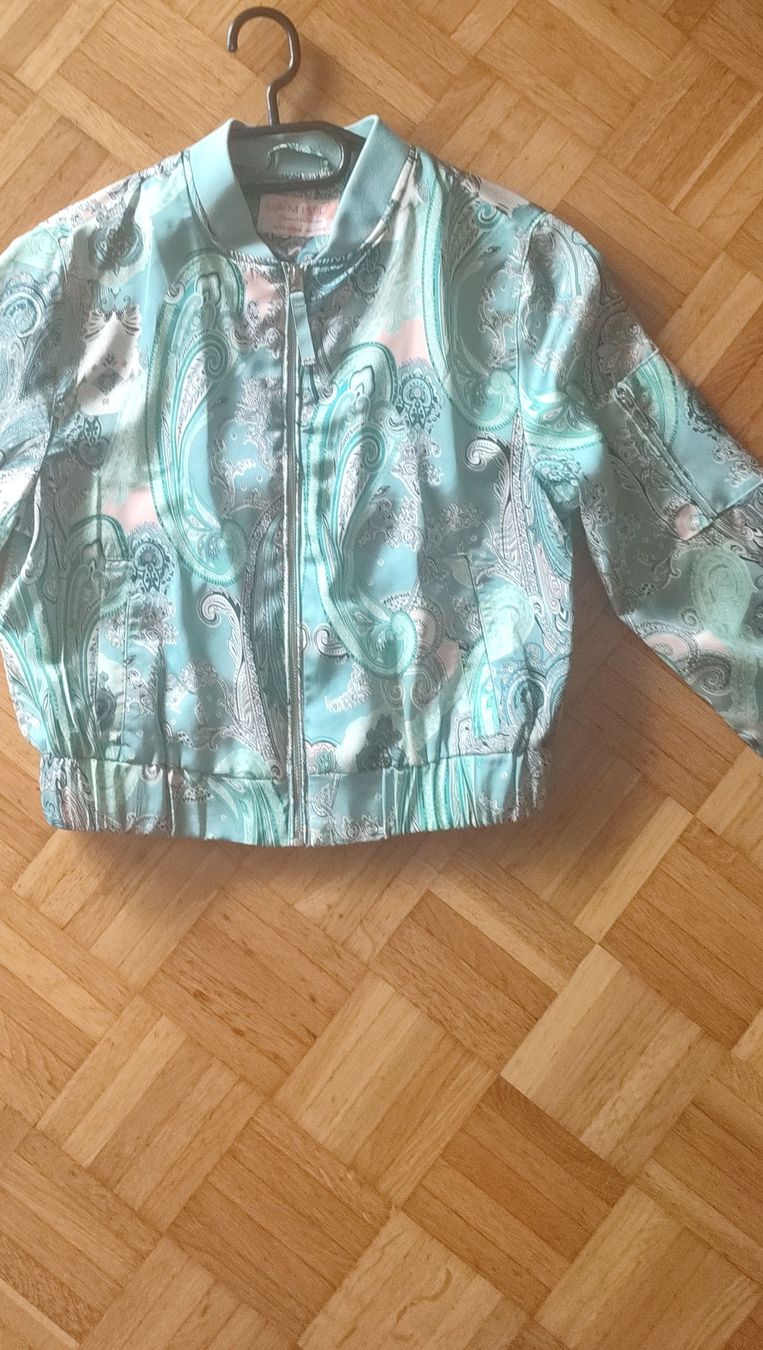 Jacken: Damen Abendjacke Grösse 34 – Gebraucht aus Waltenschwil von Bodensee84