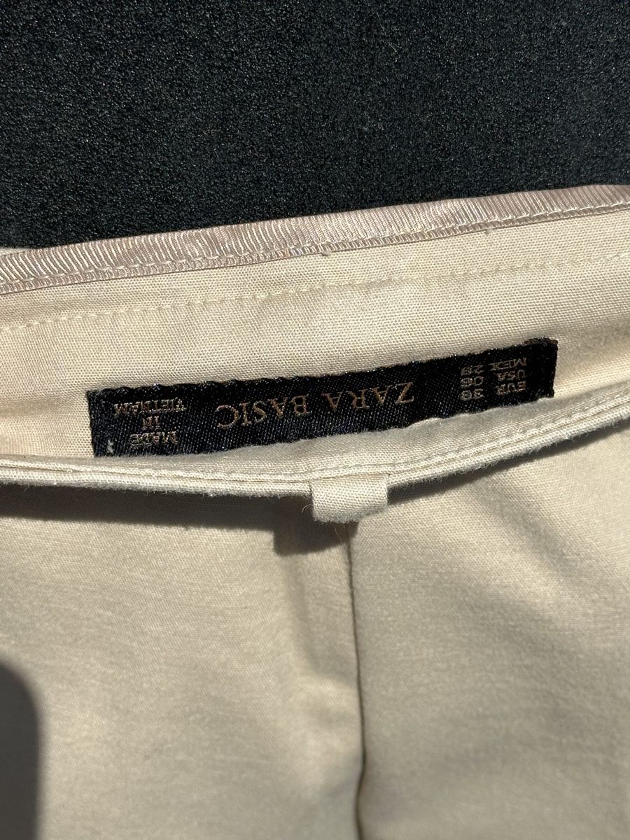 Zara Pantalons: Beige Basic Hose Gr. 38 – D'occasion à Zufikon par Modestil365 1