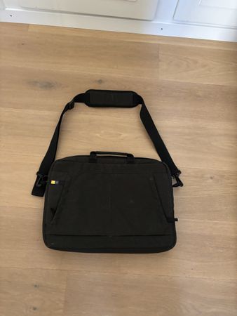 Case Logic Laptoptasche, schwarz – sehr guter Zustand