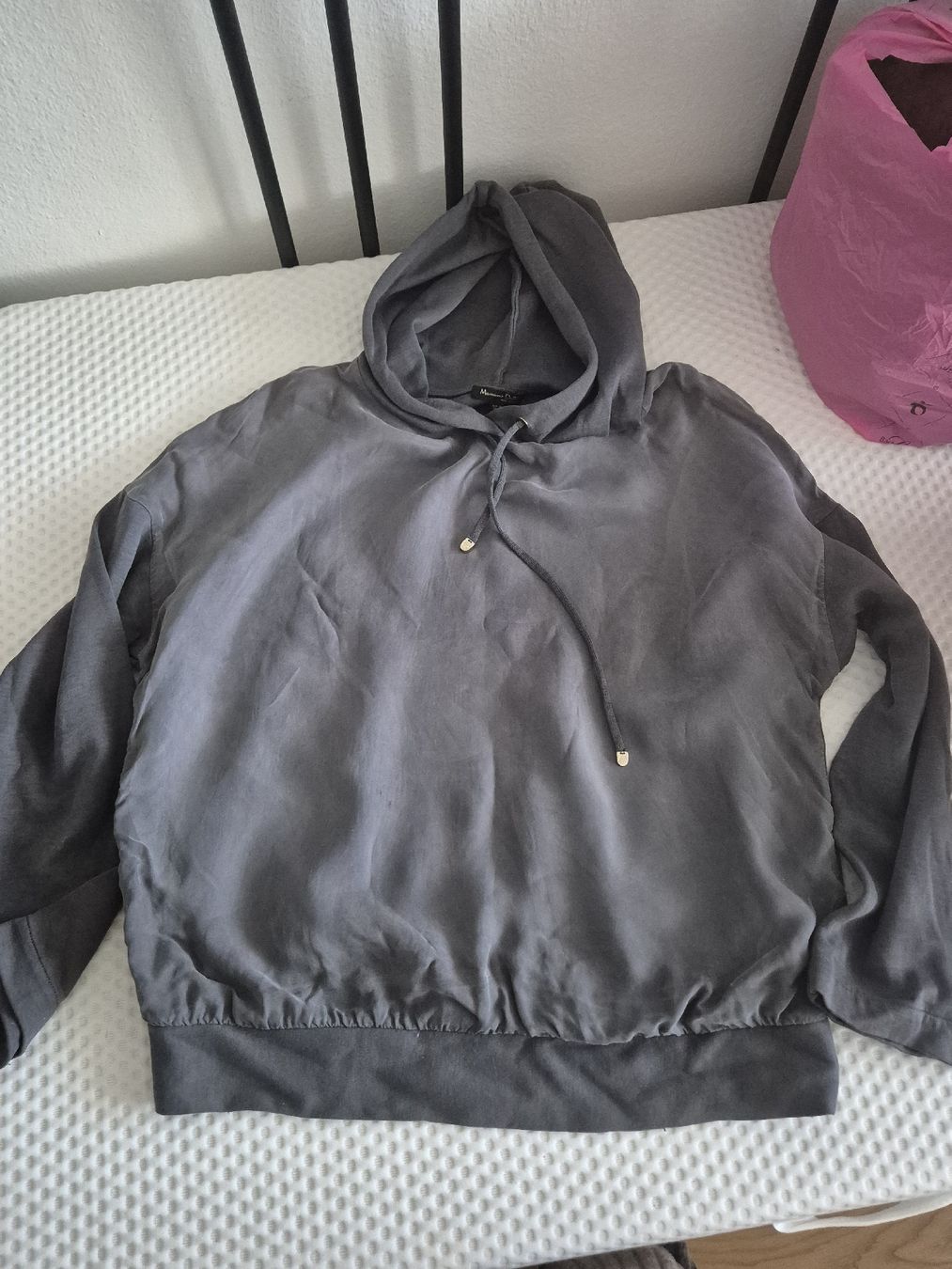 Massimo Dutti Top: Massimo Dutti Kapuzenoberteil 38 grau – Nuovo (secondo la descrizione) da Lachen SZ venduto da missfranky85