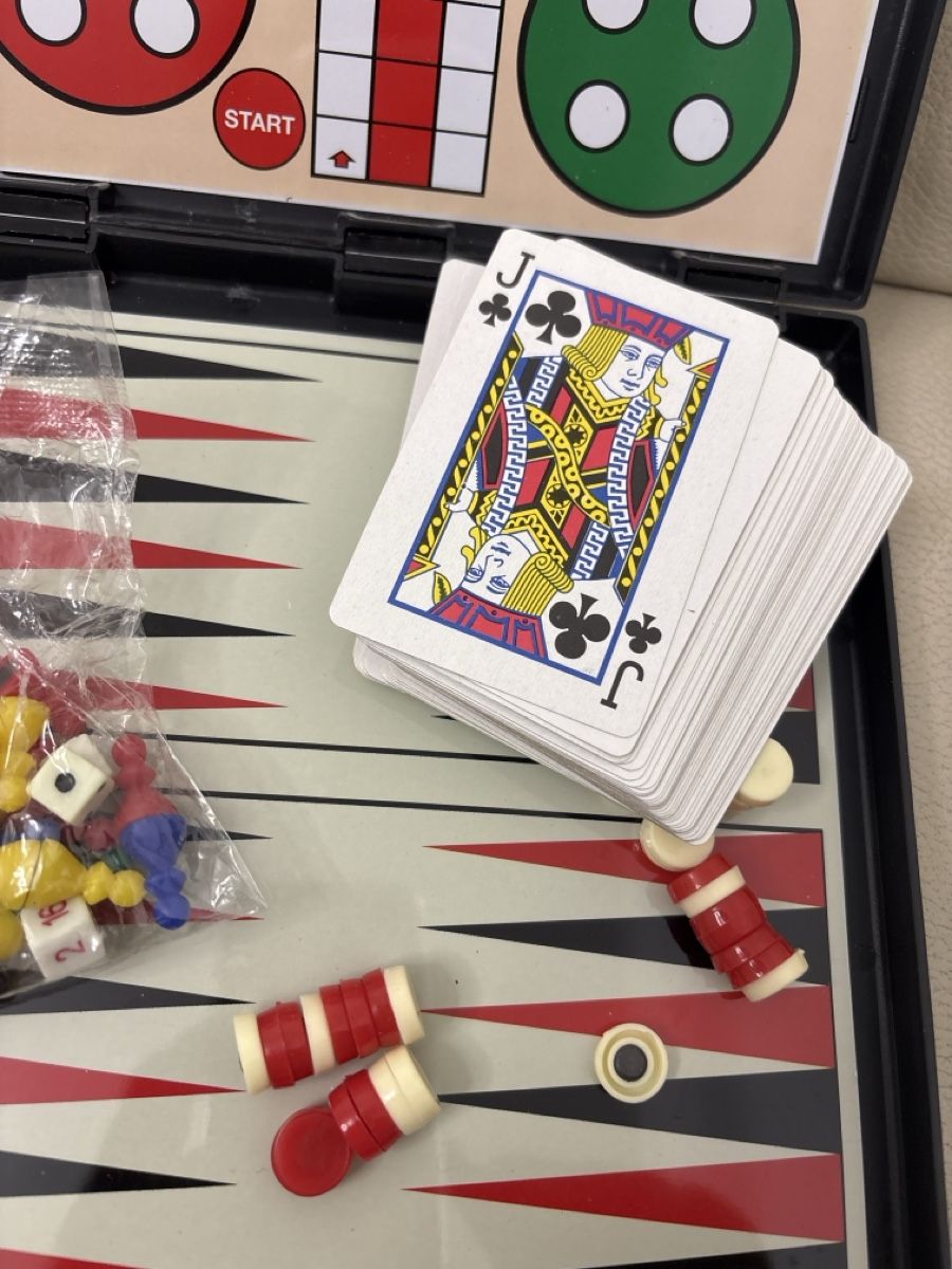 Giochi: Reisespiele-Set: Schach, Backgammon, Ludo & Karten! – Usato da Kriens venduto da mir_v8ww 3