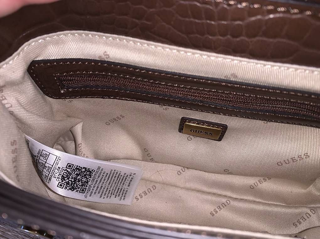 Sacs femmes: Guess Handtasche – D'occasion à Schönried par BigBlockV8 3