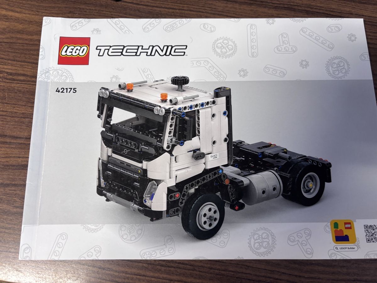Lego Kit di costruzioni: LEGO Technic 42175 Lastwagen mit Bagger – Usato da Gerlafingen venduto da Marcryter 5