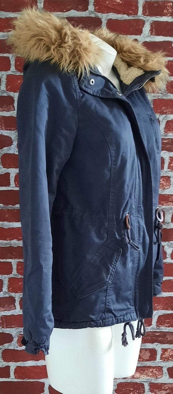 H&M Vestes: H&M Parka mit Teddyfutter Anthrazit 34 – Neuf (Voir description) à Seuzach par VT-Collections2 2
