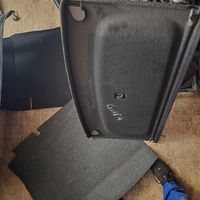 Golf 4 Hutablage / Kofferaumabdeckung und Bodenteppich