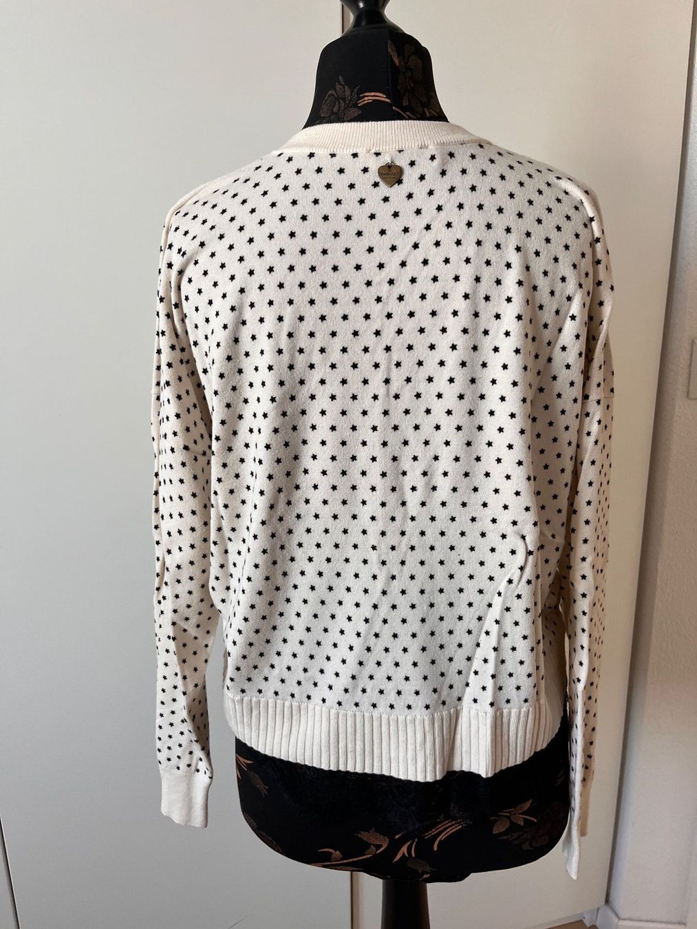 Twinset Pulls & Sweat-shirts: Twinset Pullover V-Ausschnitt Sternenmuster Gr. L – D'occasion à Frenkendorf par klourenco 4