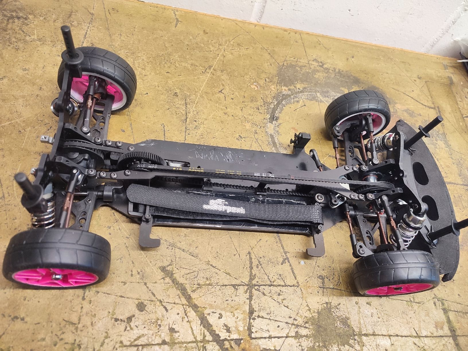 Serpent Modellismo RC: Serpent Tourenwagen 1:10 S411 Roller – Difettoso da Schweizersholz venduto da Toni2000 2