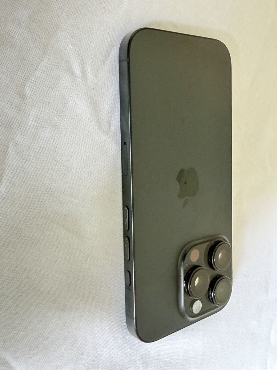 Apple Telefoni cellulari / Smartphones: iPhone 16 Pro, 128 GB – Usato da Mellingen venduto da raf_9xvk 2