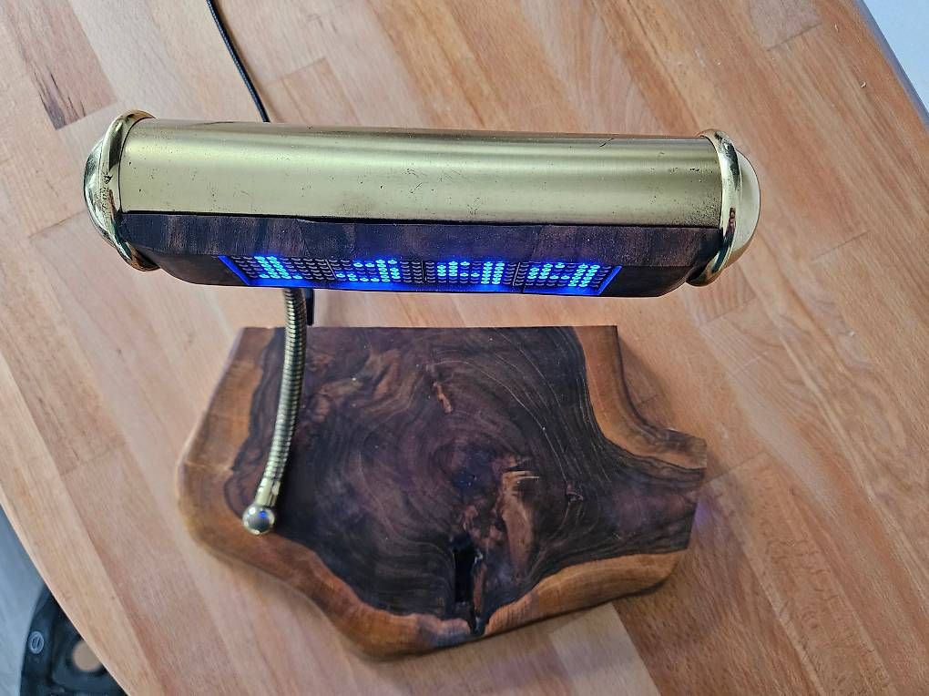 Lampade: LOGO-CLOCK - rustikale, analog-digitale Uhr aus Holz/Messing – Usato da Unterwasser venduto da mic_n5hh 9
