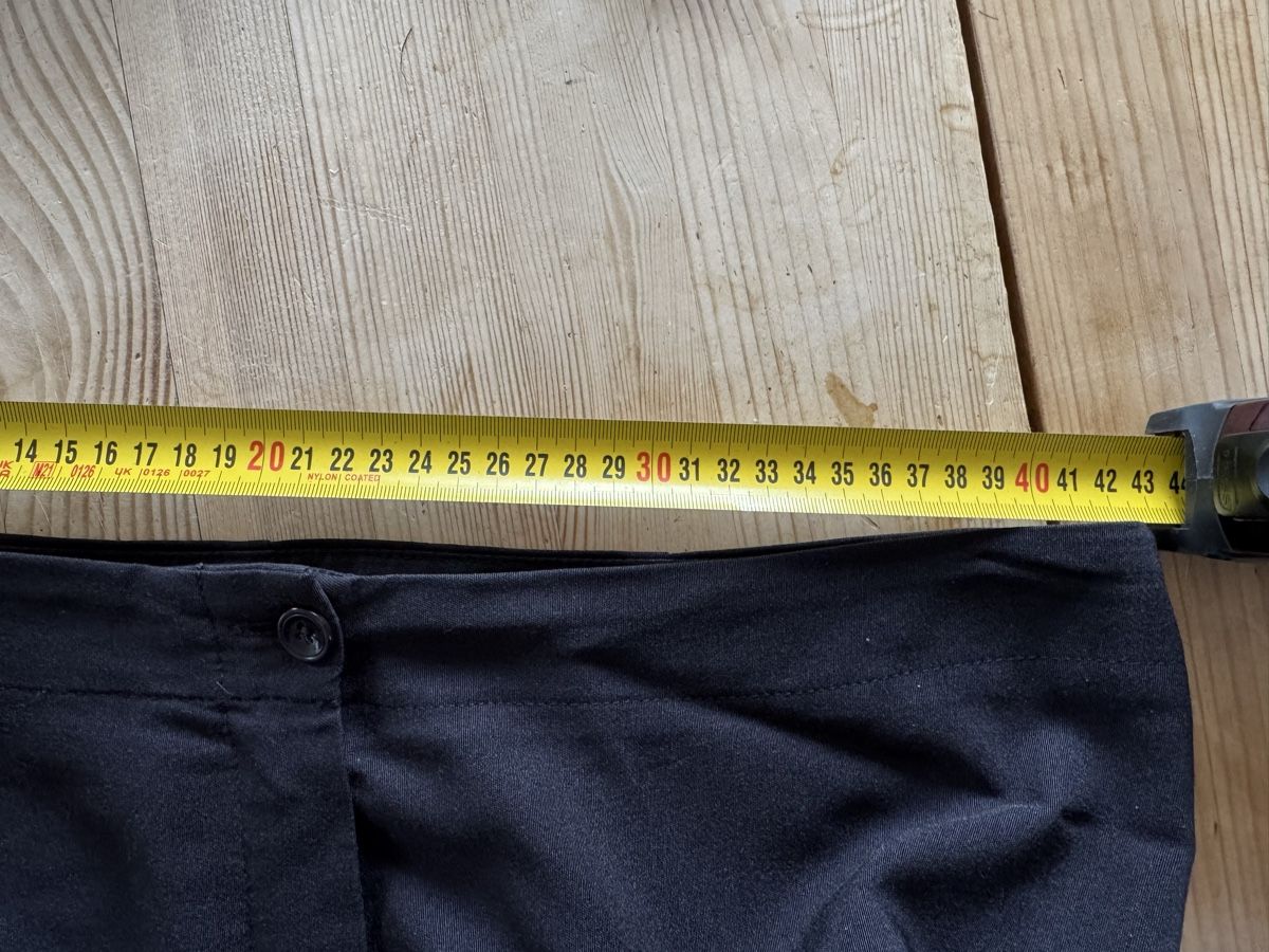 Pantaloni: Pantacourt 2 pièces Taille 42 – Usato da Veyrier venduto da kimedovapa 4