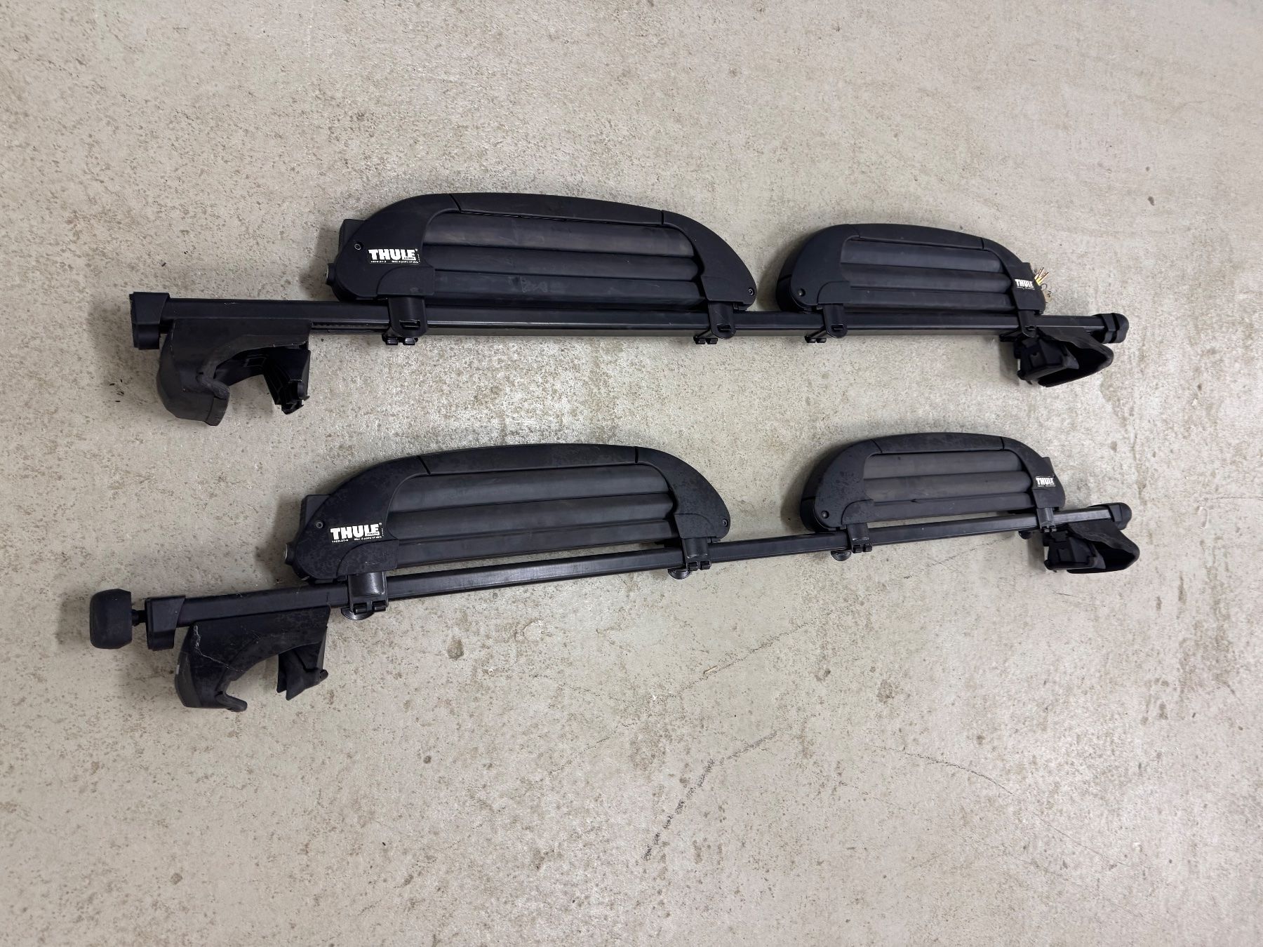 Thule Dachträger: Thule Roof Racks - Durable and Reliable – Gebraucht aus Gsteig b. Gstaad von Auctionly 2