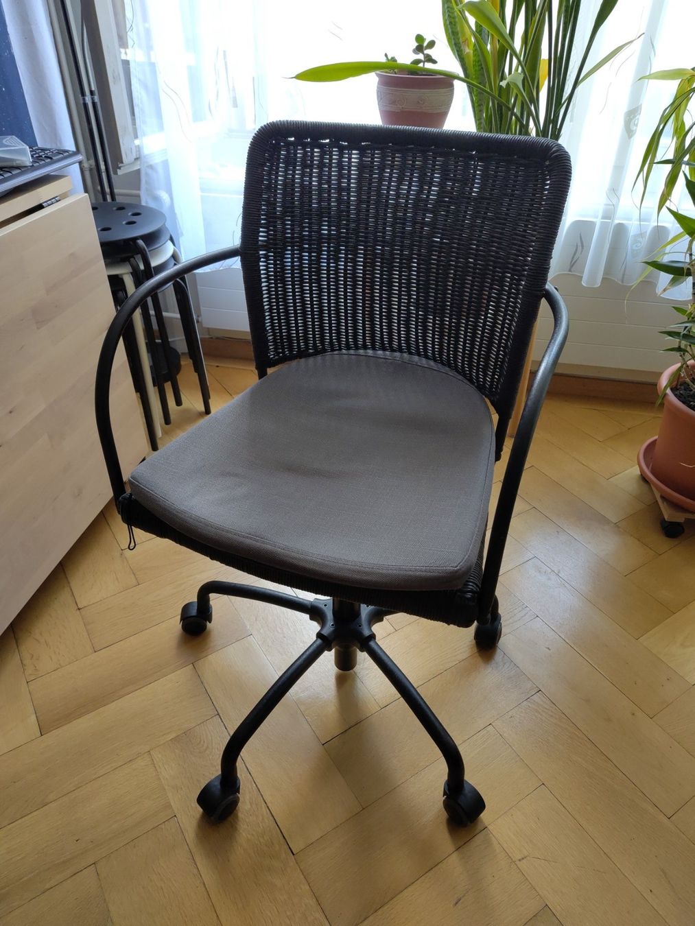 Ikea Sedie: IKEA Bürostuhl/Drehstuhl – Usato da Bern venduto da ggyimesi