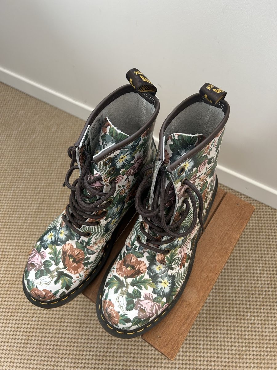 Dr. Martens Scarpe da donna: Dr. Martens Boots geblümt – Nuovo (secondo la descrizione) da Wohlen b. Bern venduto da Honeypie 1