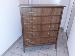 Robuste kommode mir 3 weiteren kommoden