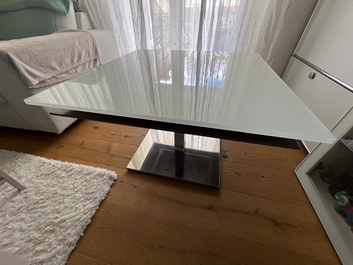 Tavoli: Disgner salon tisch – Usato da Bern venduto da Cytyttny