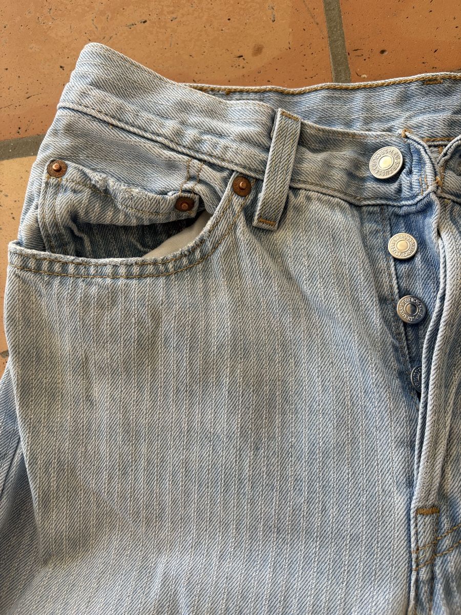 Levi's Jeans: Levis 501 Jeans – Usato da Schwyz venduto da den_9xd8 3