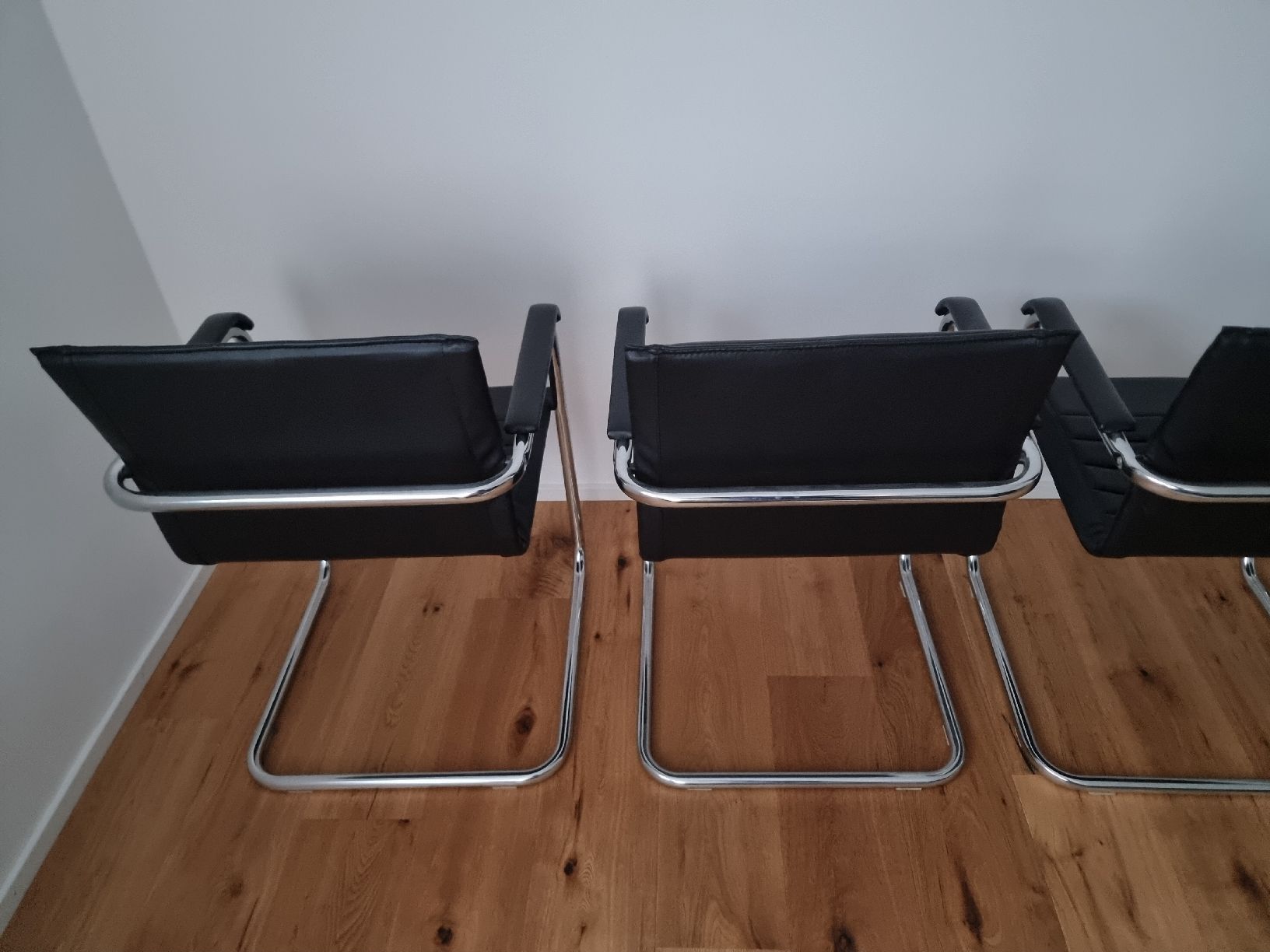 Chaises: 4 Freischwinger Stühle Leder – D'occasion à Gunten par asa017 7
