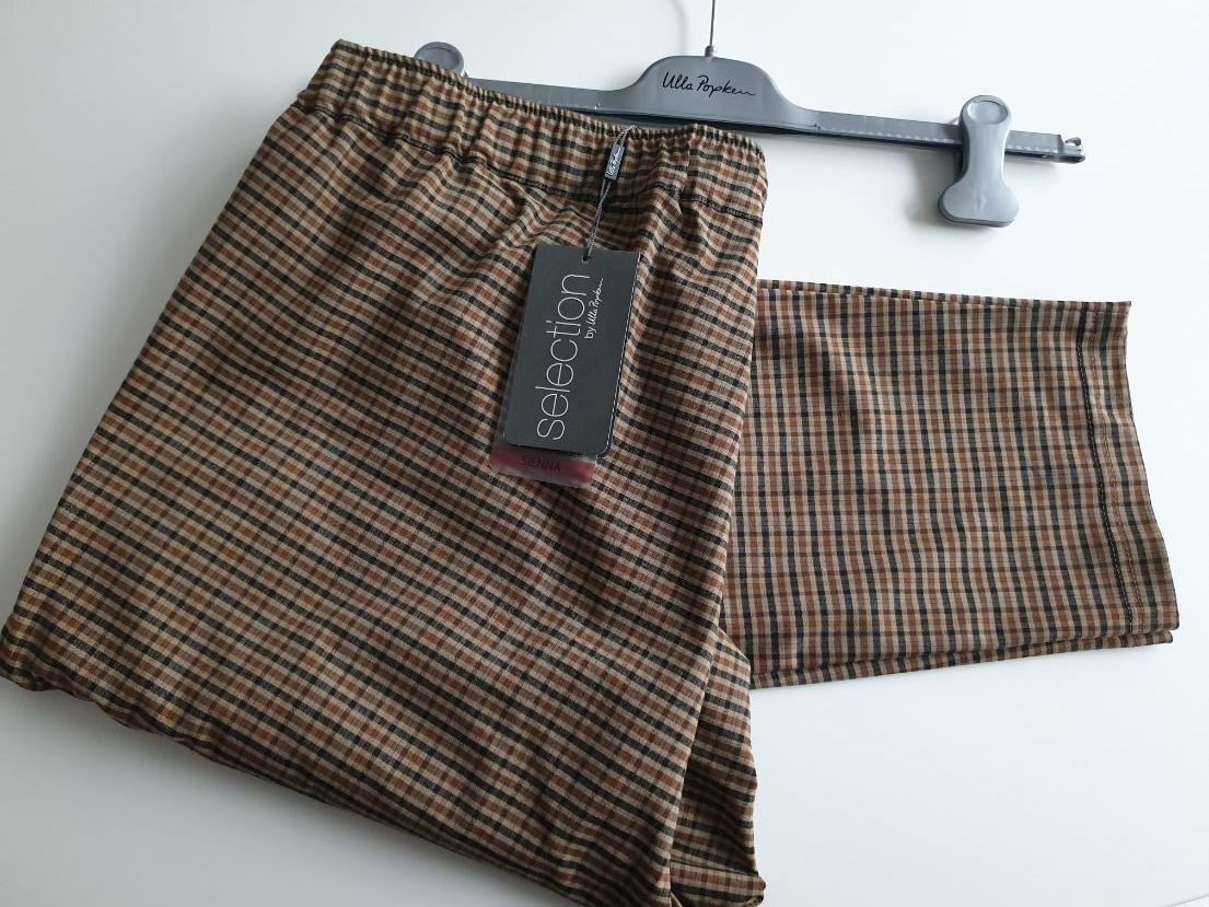 Ulla Popken Pantaloni: Ulla Popken Hose - Taillenelast - Stretch - Gr. 50 NEU – Nuovo e nell'imballaggio originale da Kleindöttingen venduto da Lara_ilona