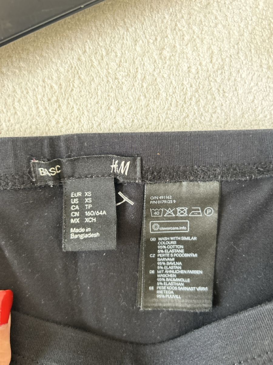 H&M Kleider & Röcke: Jupe noir - taille XS - H&M – Gebraucht aus Savigny von Althea0202 2