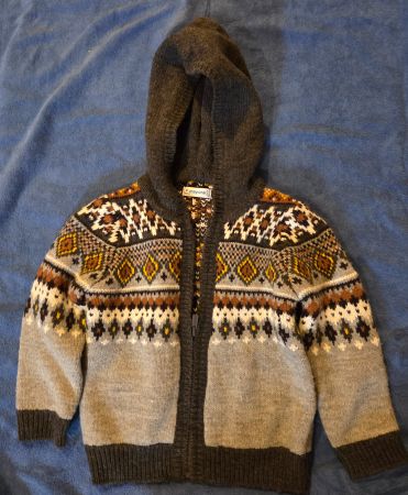 Strickjacke Mayoral mit Kapuze Grösse 92 neuwertig