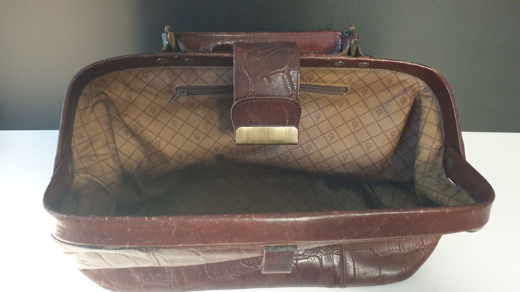 Borse da donna: Sac à main marron vintage  – Usato da St-Sulpice VD venduto da Miwix 3