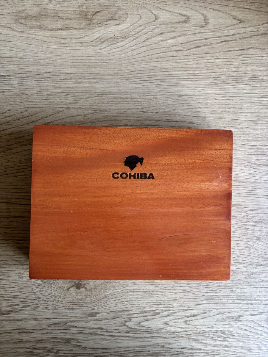 Cohiba Sigari: Zigarrenkiste Cohiba Esplendidos – Nuovo (secondo la descrizione) da Winterthur venduto da jus_9gfg