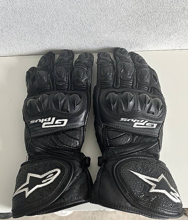 Altri accessori da uomo: Alpinestars GP Plus R V2 Handschuhe Gr. S  Leder – Usato da Rubigen venduto da Joelsndrr
