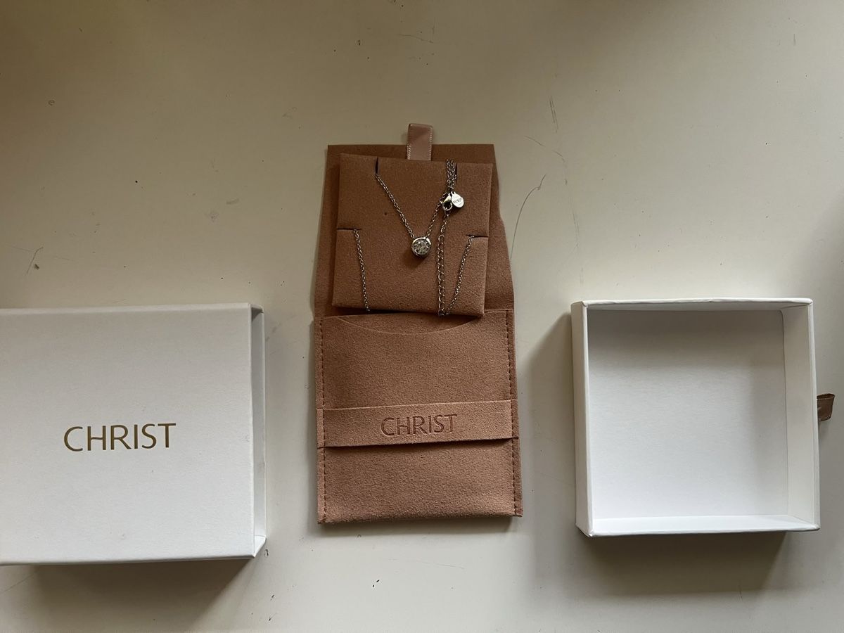Christ Ciondoli: Collier Christ avec pendentif solitaire état neuf – Nuovo e nell'imballaggio originale da Zürich venduto da eli_y55z