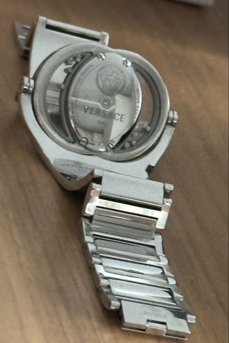 Versace Orologi: Versace Versus Armbanduhr – Usato da Altstätten SG venduto da Bifigae 5