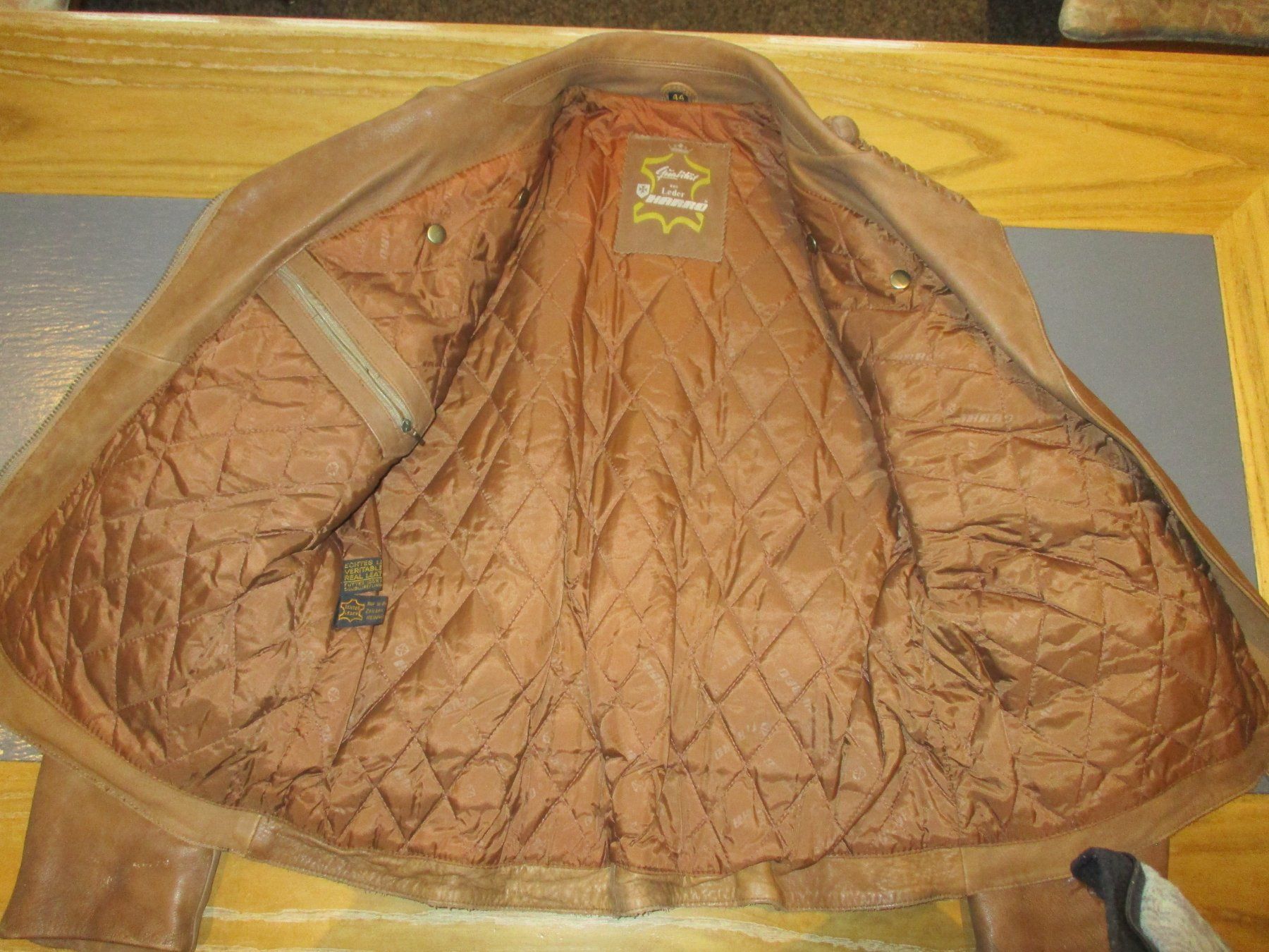 Giacche: HARRO MOTORRAD LEDERJACKE OLD STYLE DAMEN – Usato da Weissbad venduto da Usw63 8