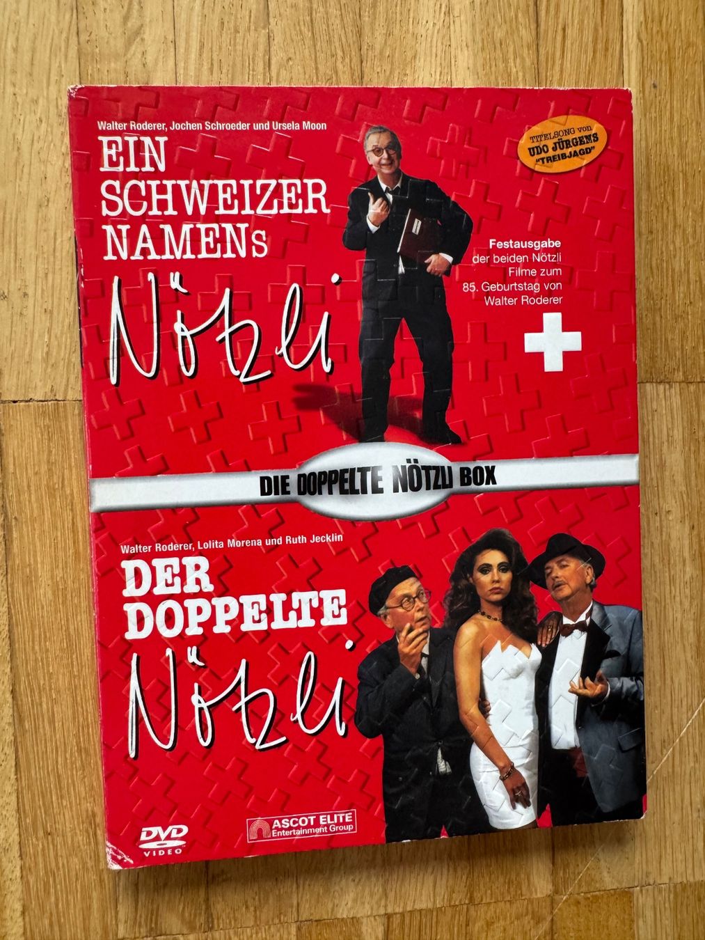 Tutti i DVDs: NÖTZLI BOX: EIN SCHWEIZER NAMENS/DER DOPPELTE. (DVD) – Usato da Basel venduto da san_2qlq
