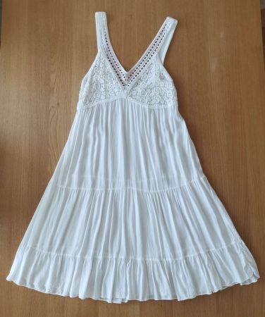 Weisses Kleid