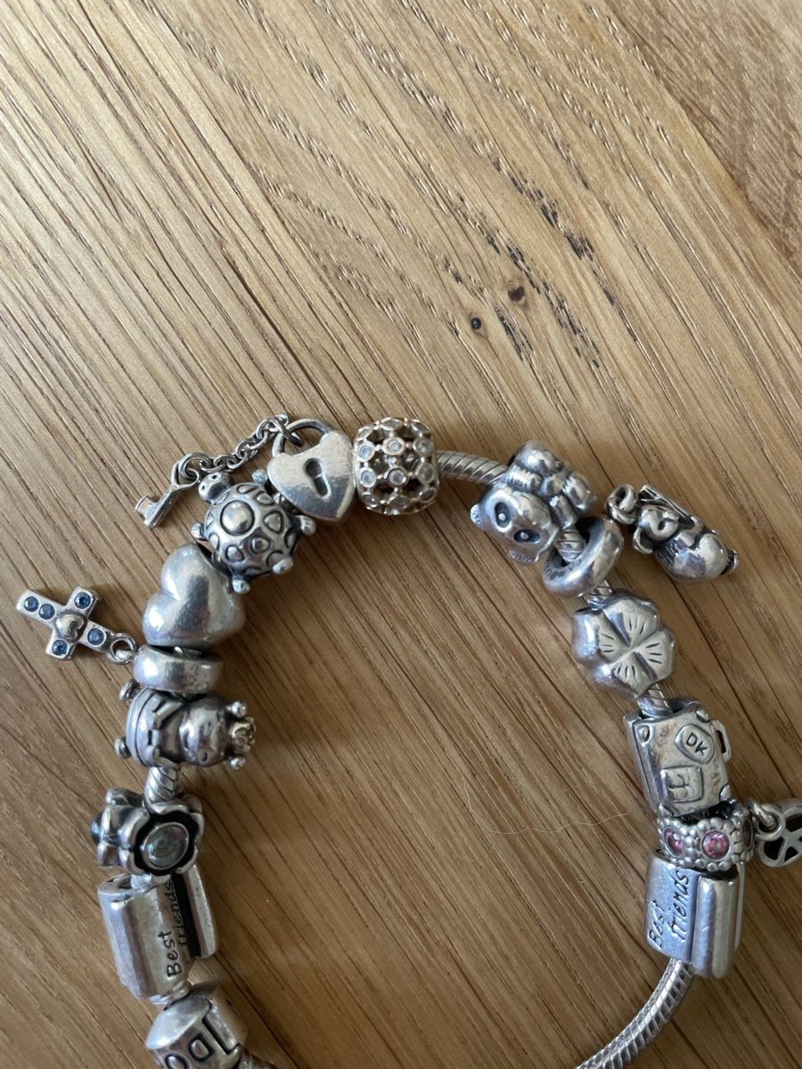 Pandora Bracciali & Braccialetti: Pandora Armband mit 14 Charms – Usato da Zürich venduto da doeni95 2