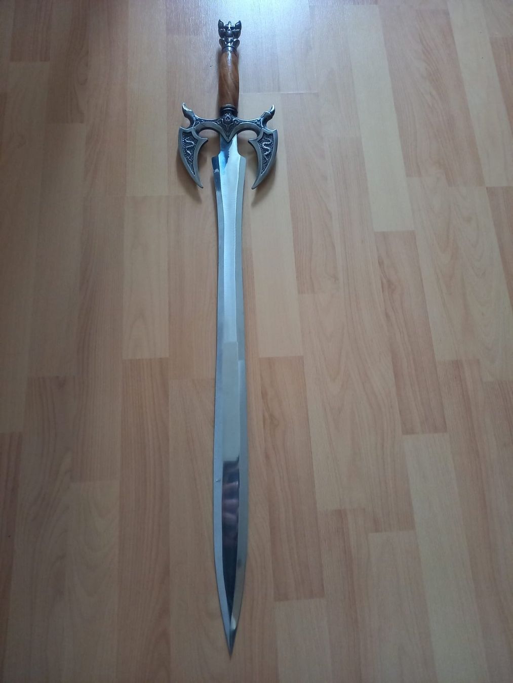 Altre raccolte & rarità: Épée en métal de Gandalf + 1 épée offerte – Nuovo (secondo la descrizione) da Givrins venduto da NickGarber 1