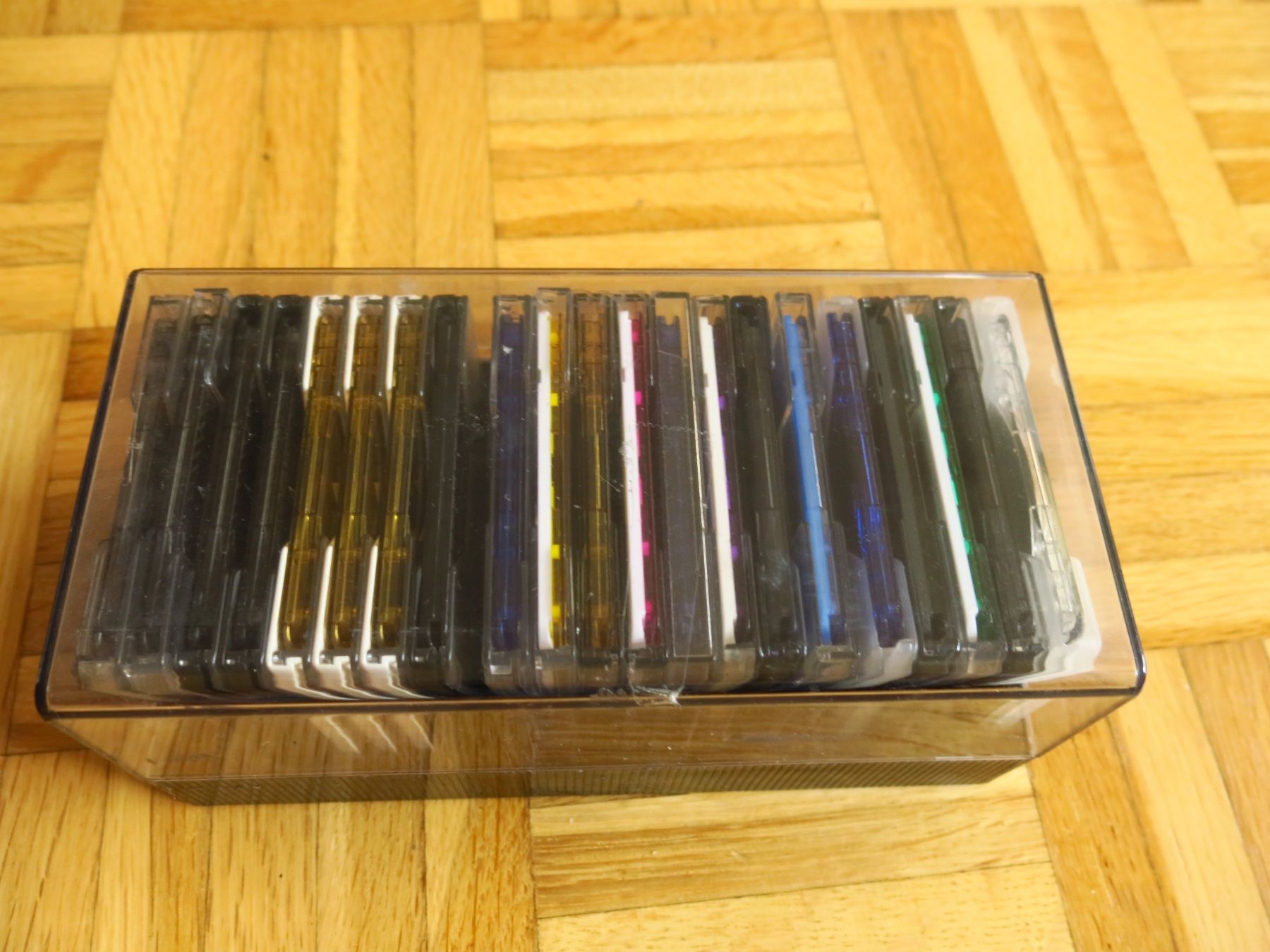 Minidisc: 21 Mini Discs mit Aufbewahrungsbox – Usato da Sargans venduto da Tritonurs 7